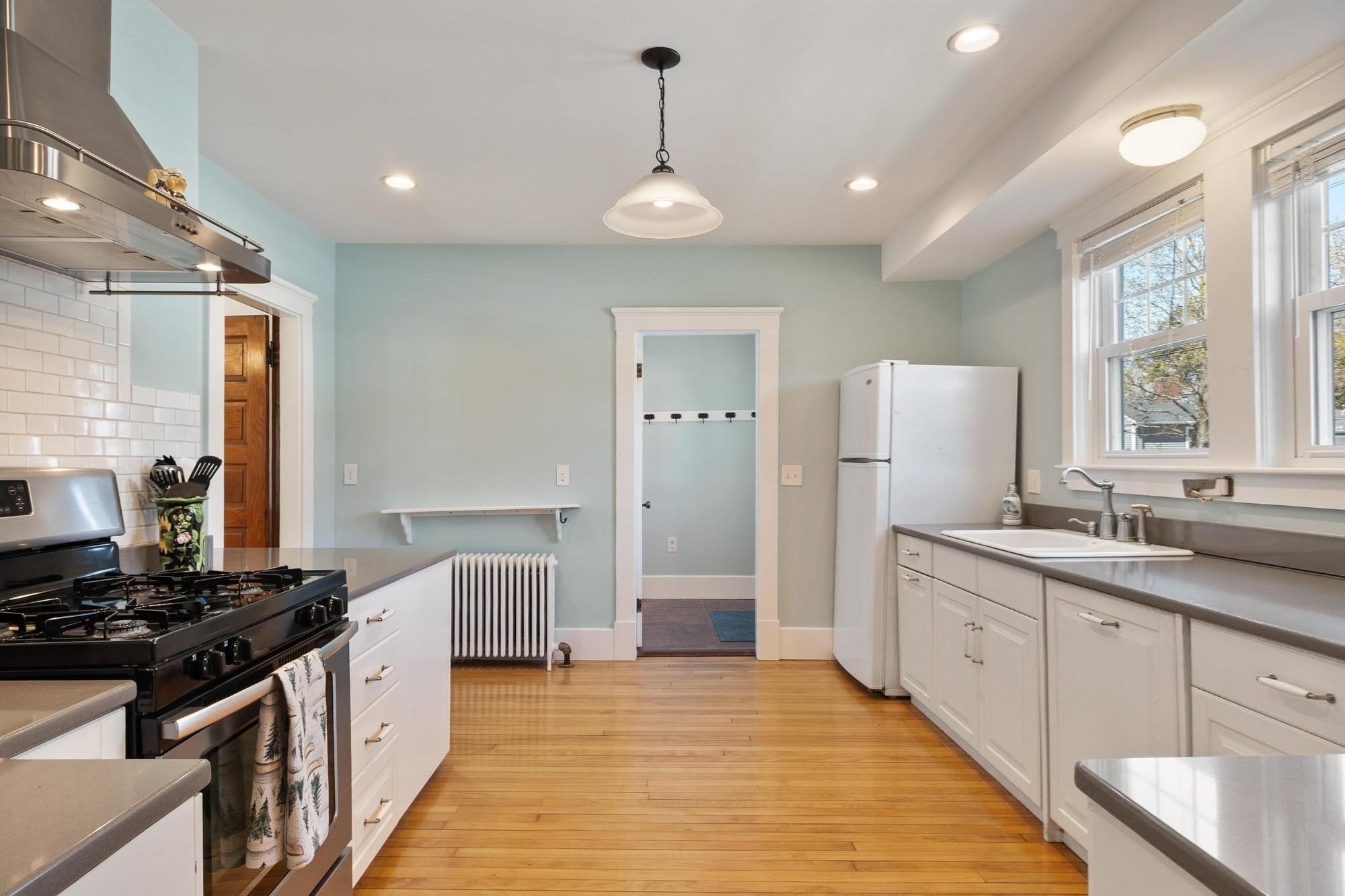 10 Concord St. Property Photo 6