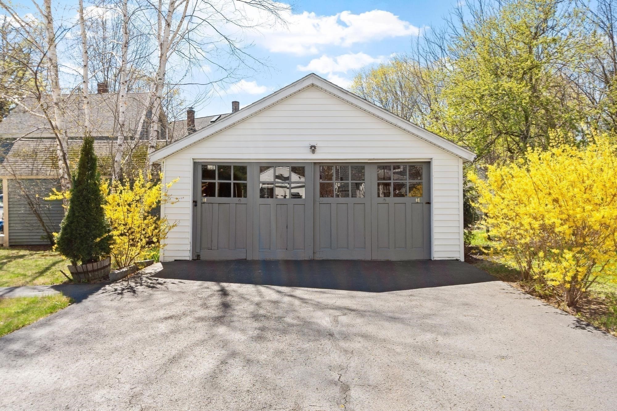 10 Concord St. Property Photo 32
