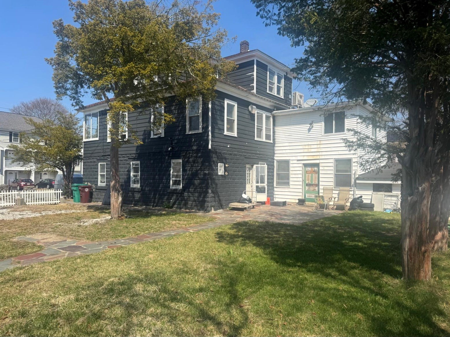 85 Seneca Street Property Photo 7