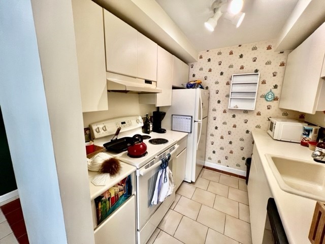 19 Wiget # 202 Property Photo 6