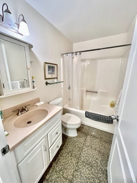 19 Wiget # 202 Property Photo 13