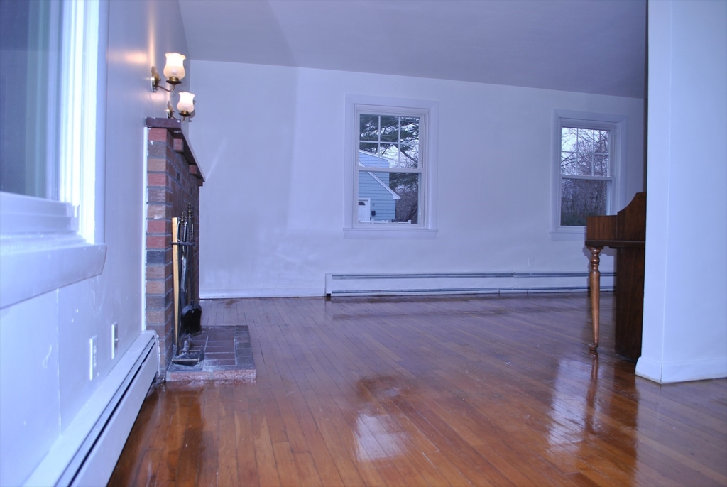 21 Goldsmith Ave Property Photo 1