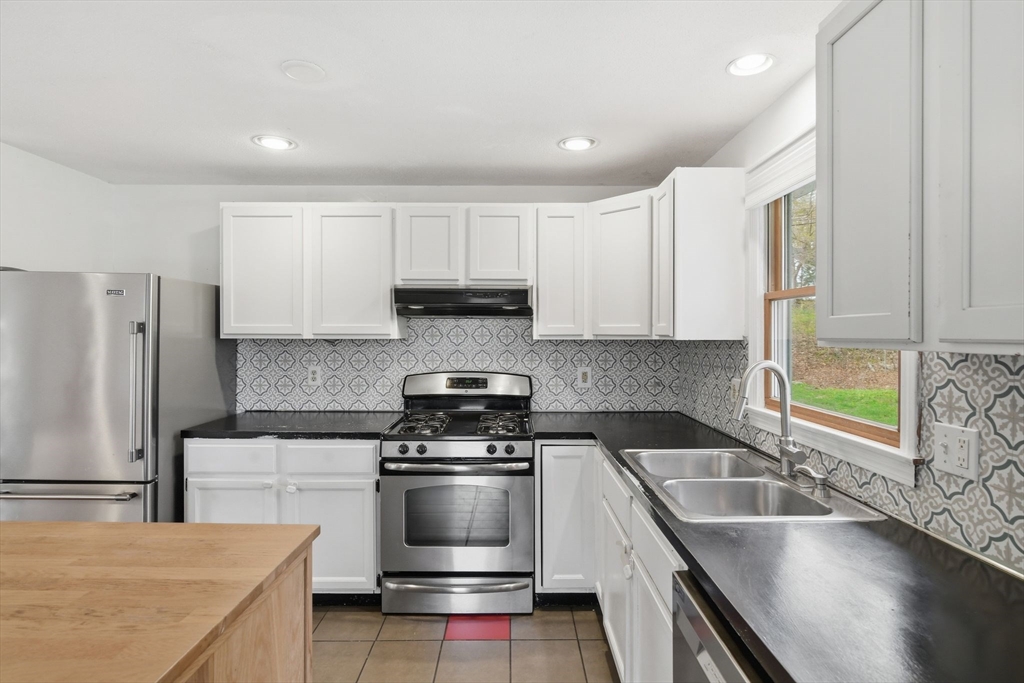 138 West St Property Photo 7