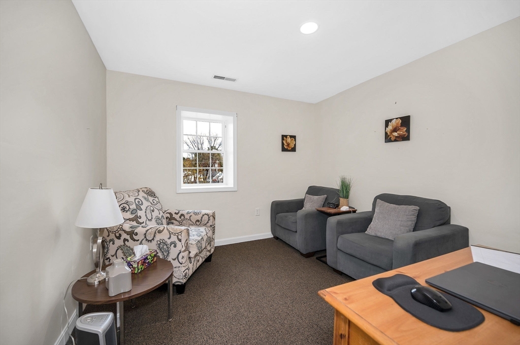 1595 Lakeview Ave # 9 Property Photo 6