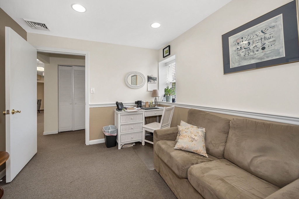 1595 Lakeview Ave # 9 Property Photo 13