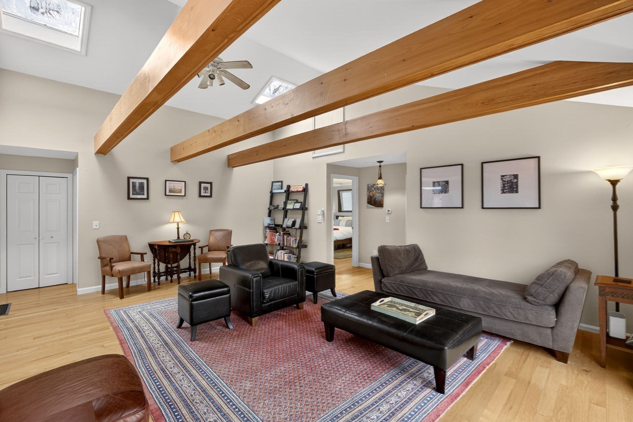 17 Property Photo 9