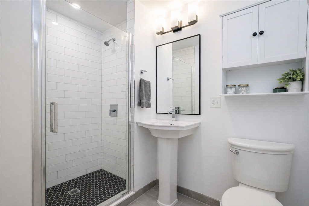 16 Church St Property Photo 7
