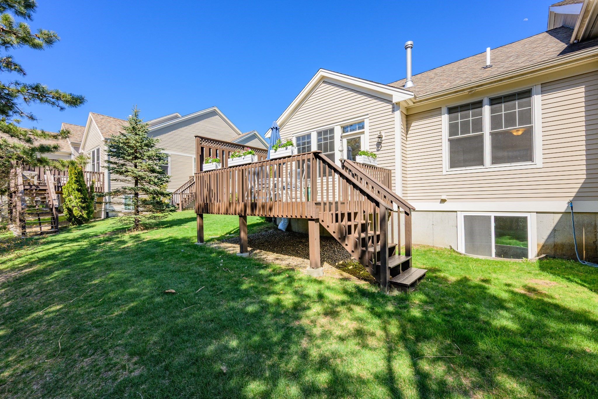 118 Grey Hawk Dr # 118 Property Photo 3