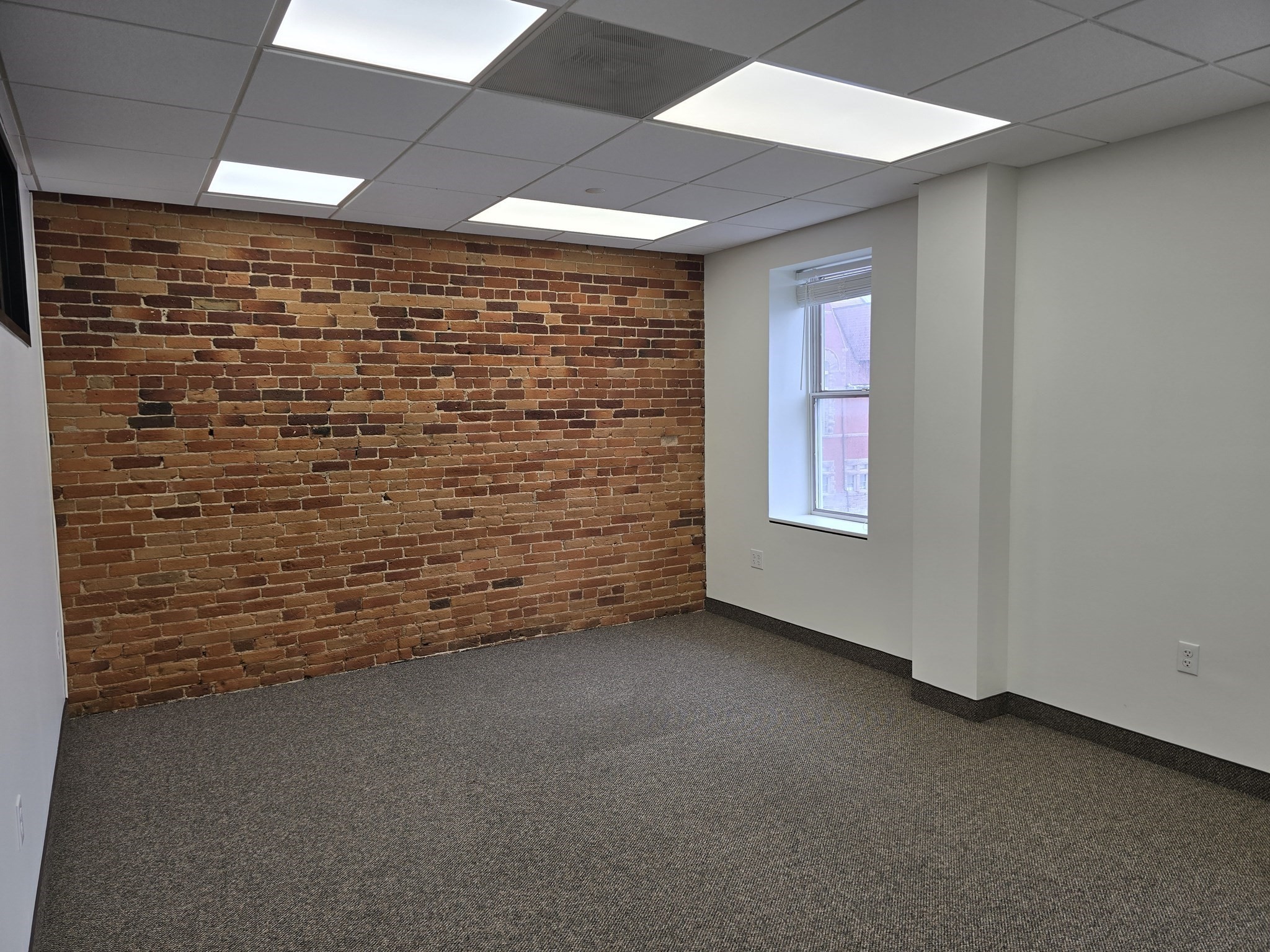 7 N Pleasant Street # 2c Property Photo 7
