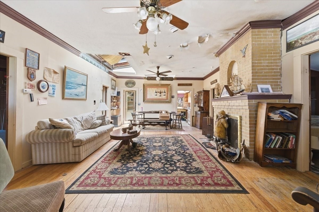64 Central St Property Photo 19