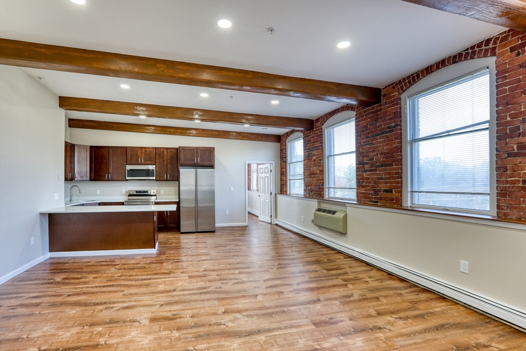 402 River St # 4c Property Photo 1