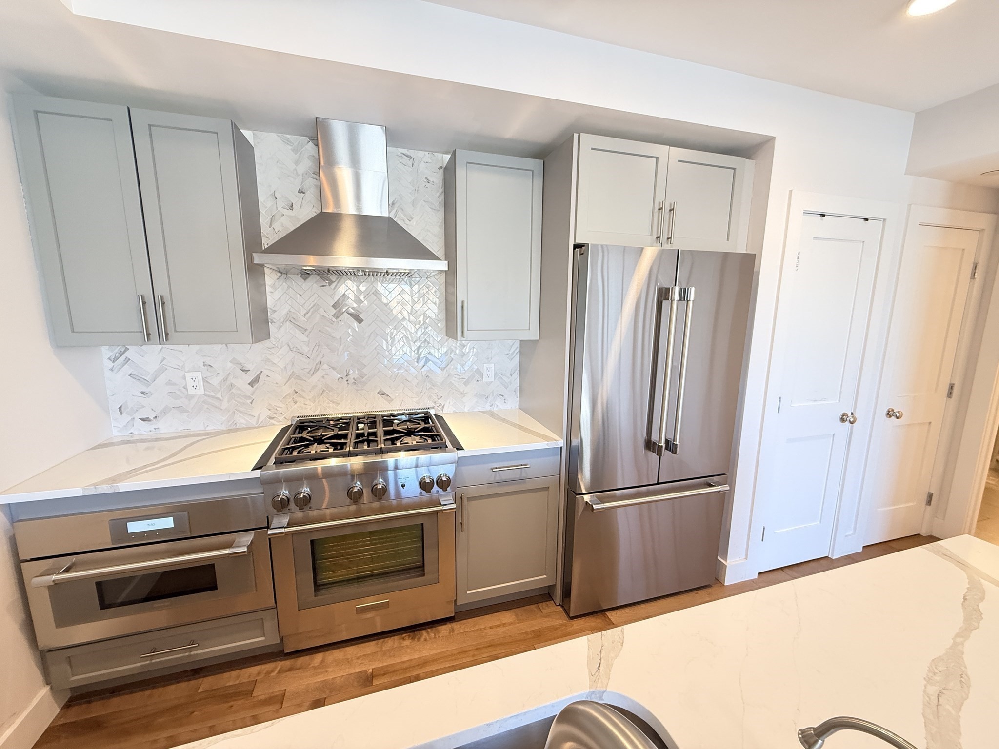 50 Hichborn St # 407 Property Photo 6