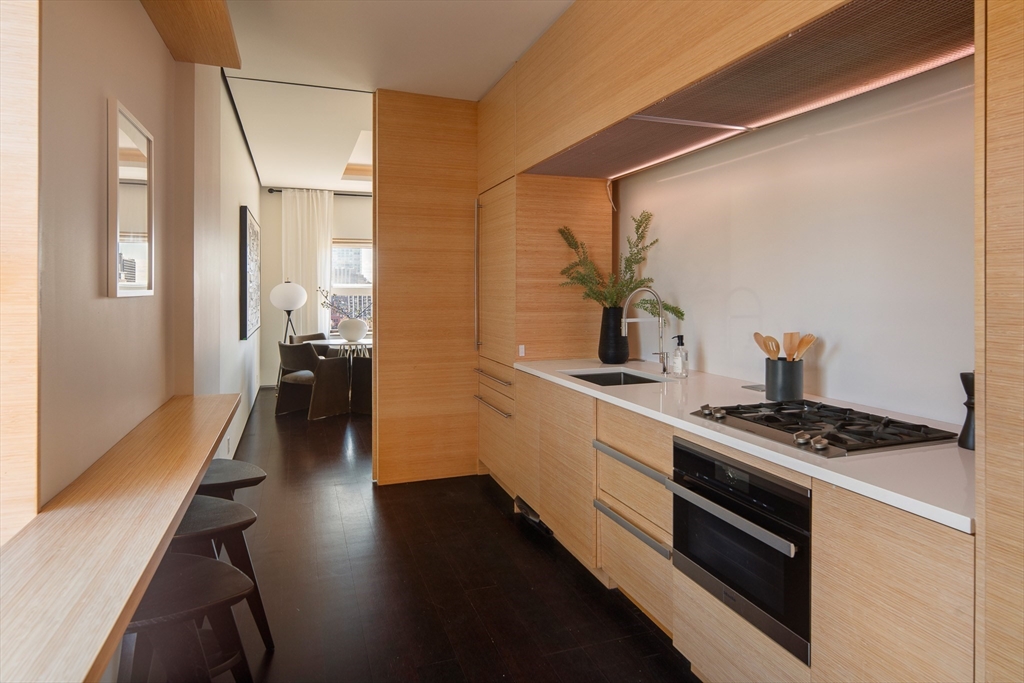 48 Beacon St # 12f Property Photo 5