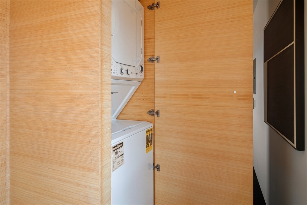 48 Beacon St # 12f Property Photo 12