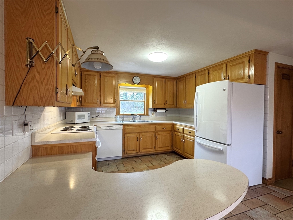 144 Main Property Photo 10