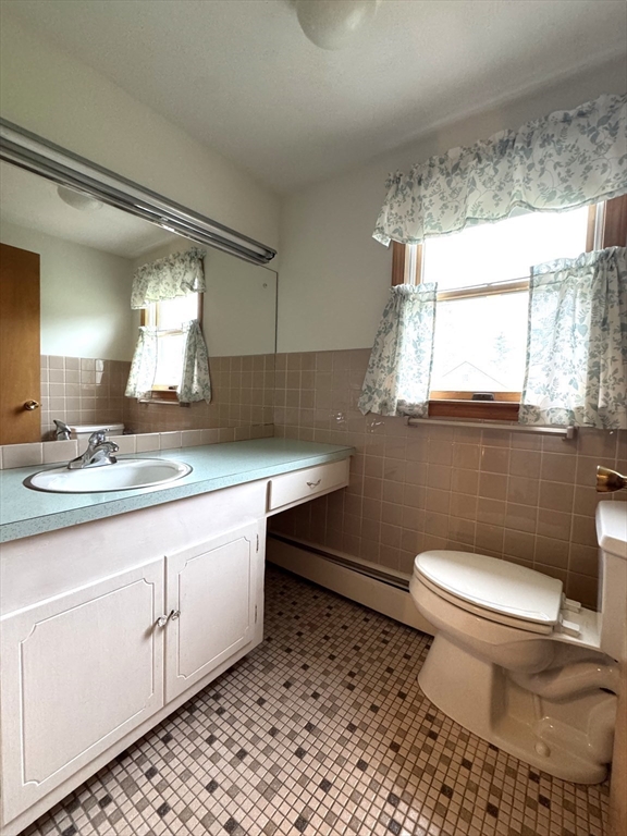 144 Main Property Photo 23