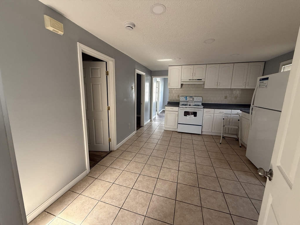18 Meadow Street # 2 Property Photo 1