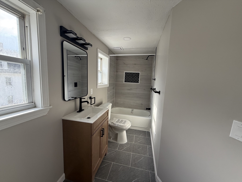 18 Meadow Street # 2 Property Photo 3