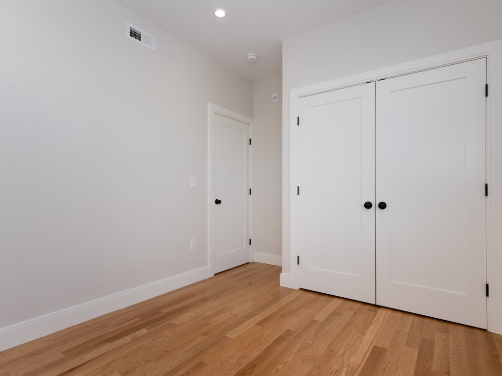 9 Tovar # 3 Property Photo 13
