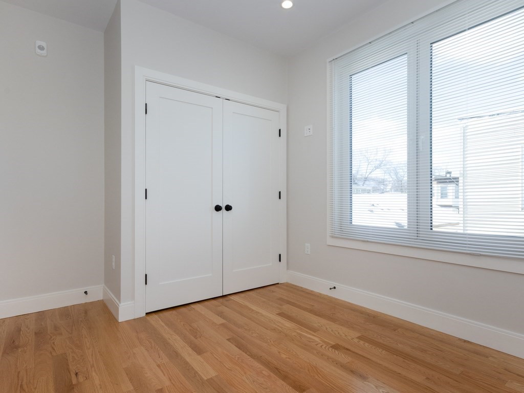 9 Tovar # 3 Property Photo 15