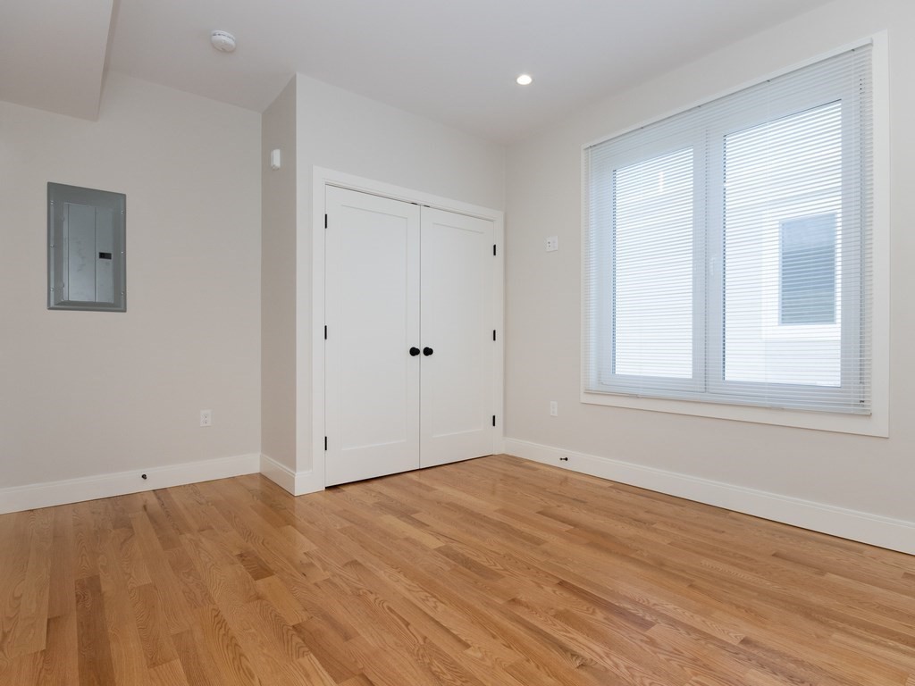 9 Tovar # 3 Property Photo 16