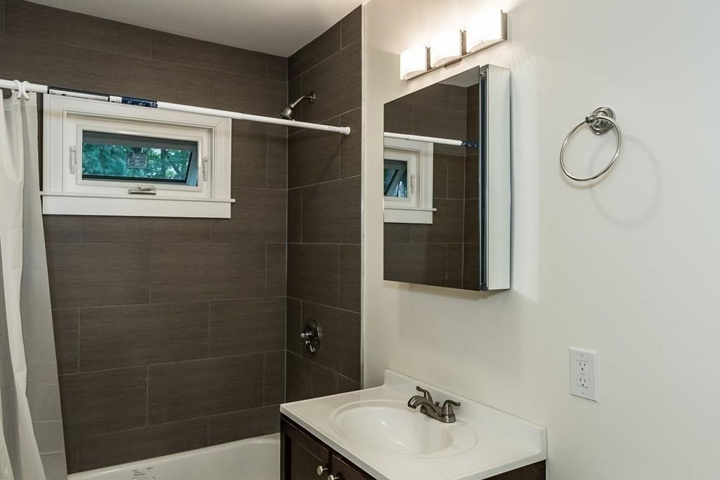 51 Leamington Road # 1 Property Photo 11