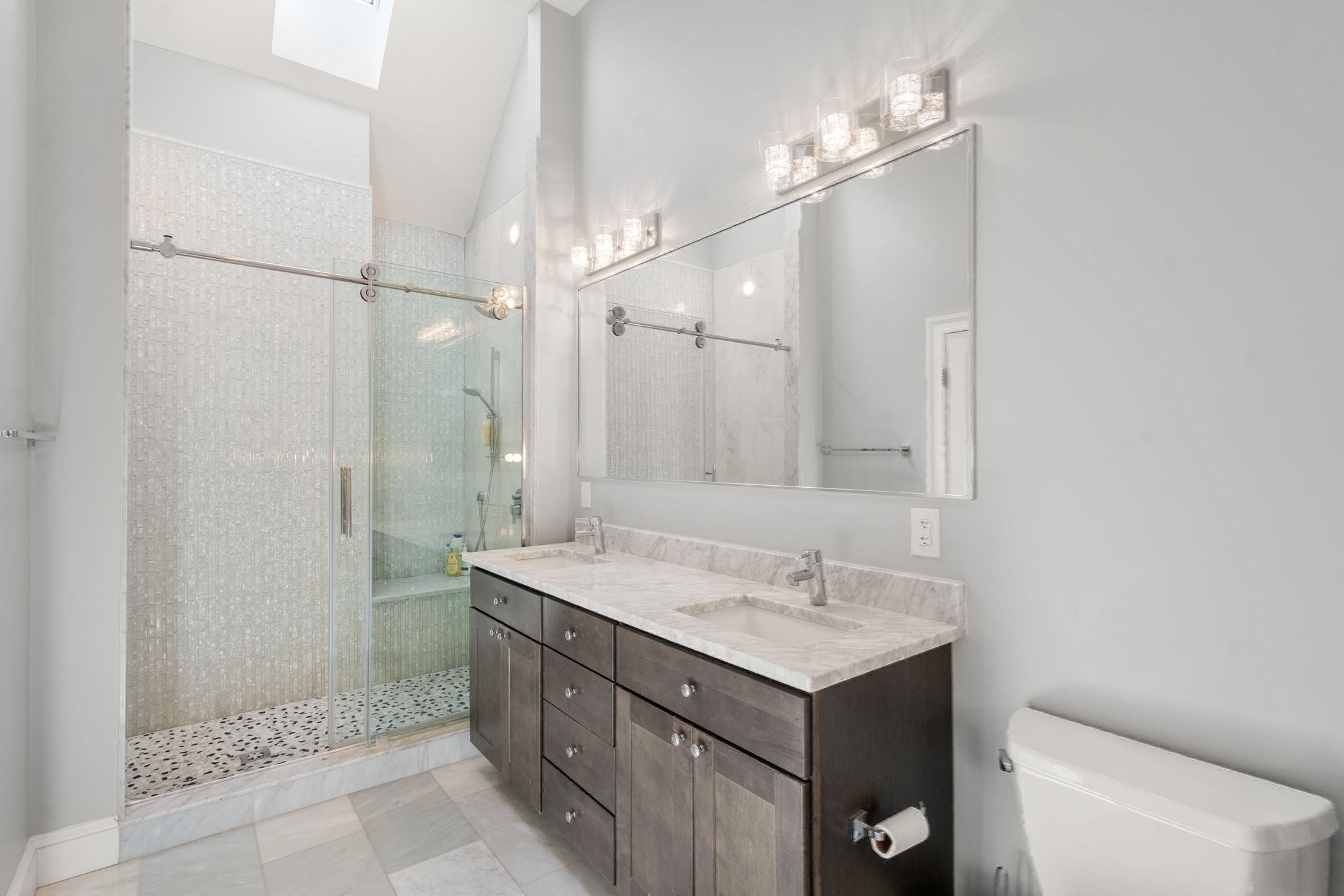 90 Columbia # U90 Property Photo 15