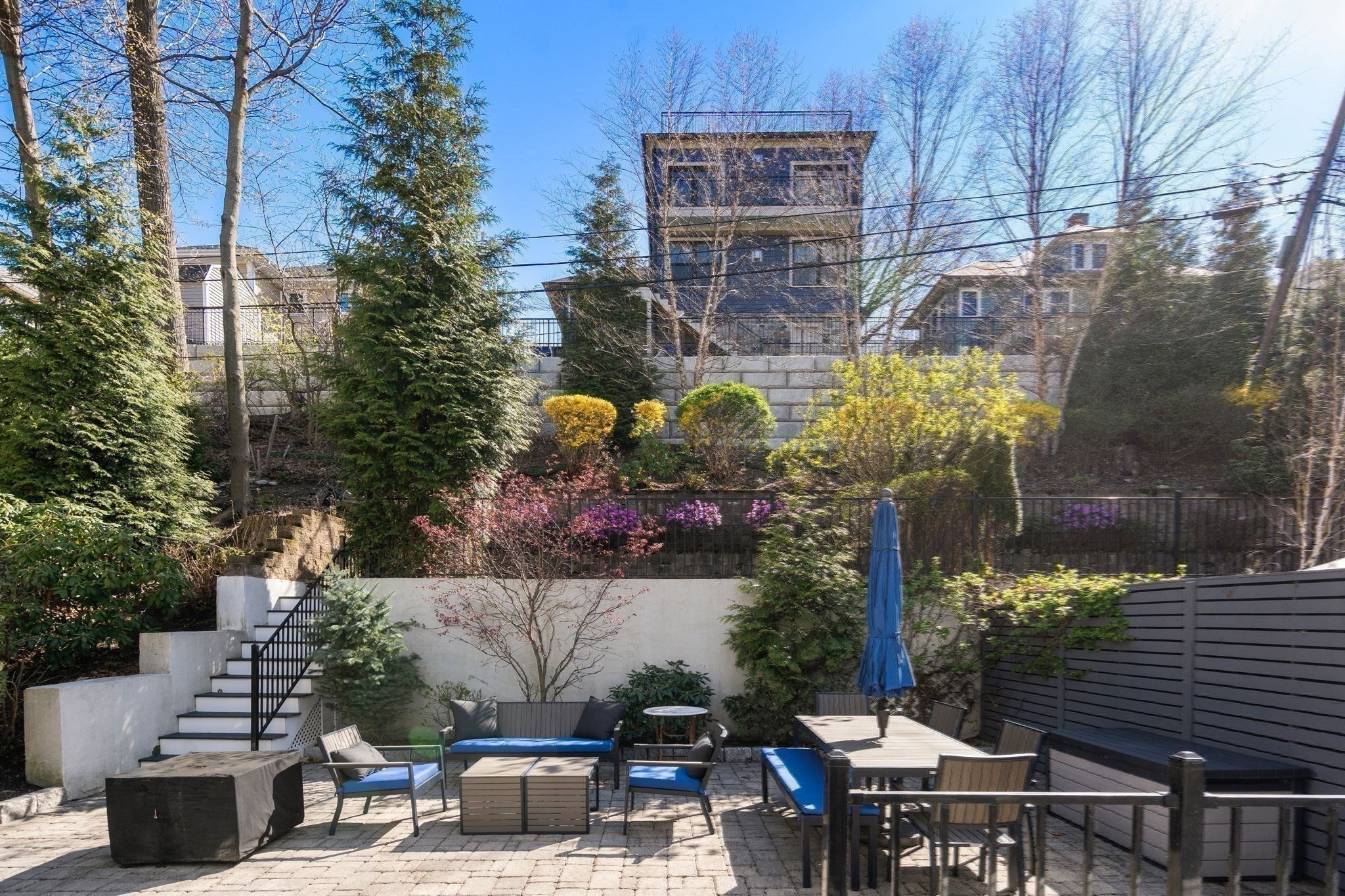 90 Columbia # U90 Property Photo 17
