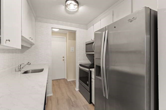96 Main St # E6 Property Photo 4