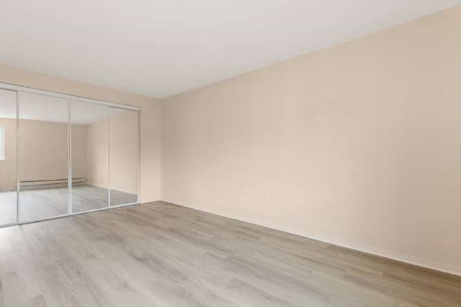 96 Main St # E6 Property Photo 13