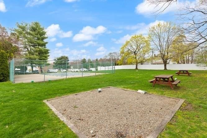 96 Main St # E6 Property Photo 17