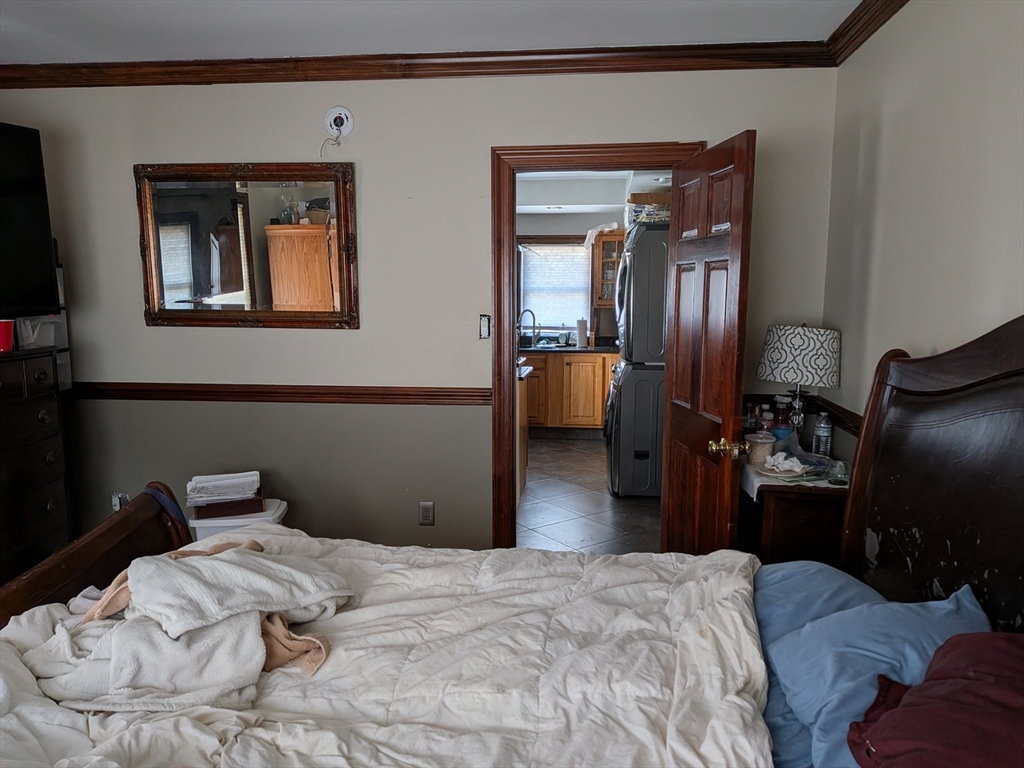 7 Willis Ave Property Photo 13