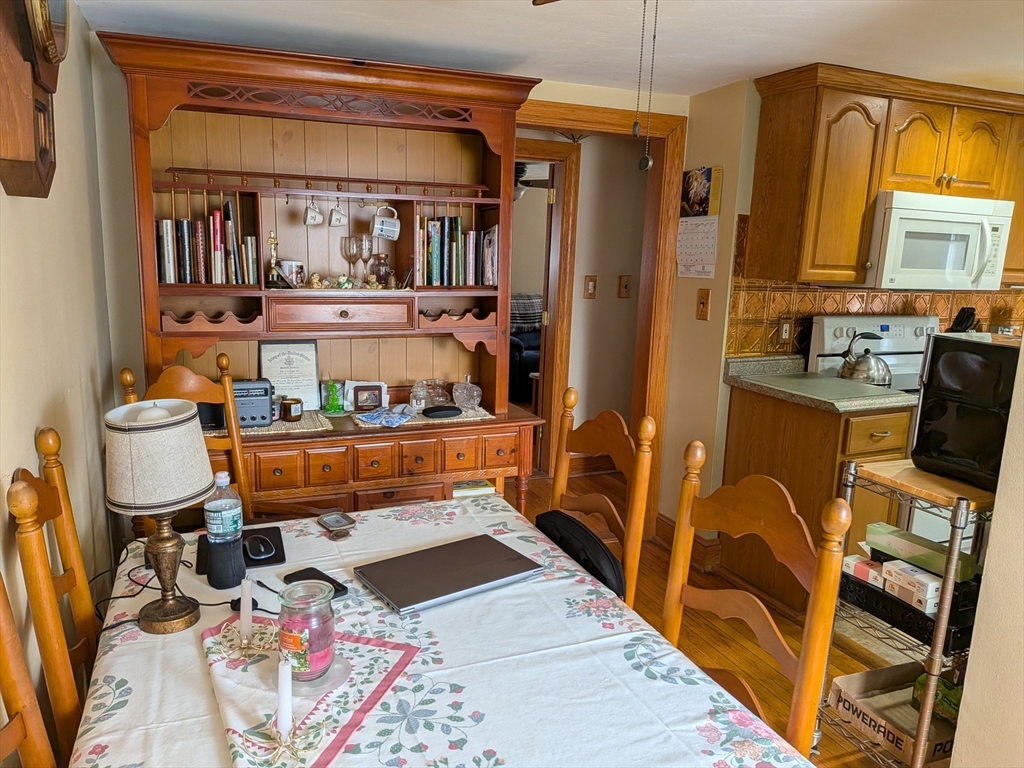 7 Willis Ave Property Photo 20
