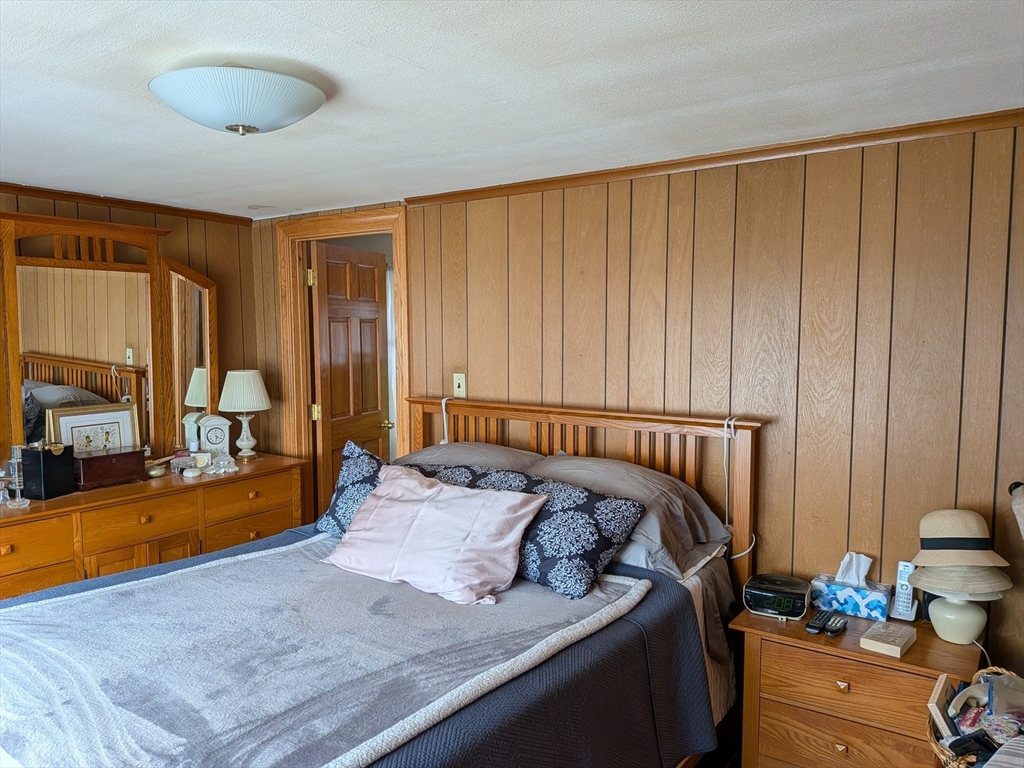 7 Willis Ave Property Photo 25