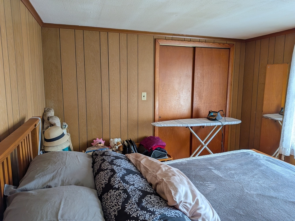 7 Willis Ave Property Photo 26