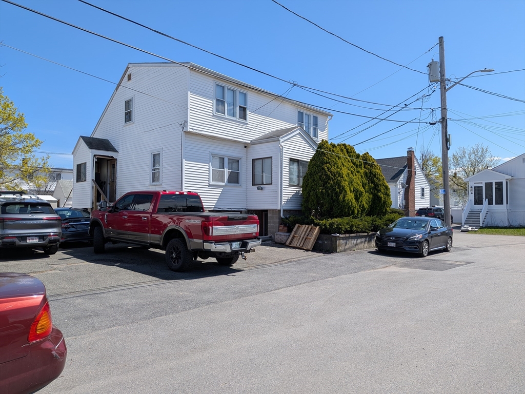 7 Willis Ave Property Photo 31