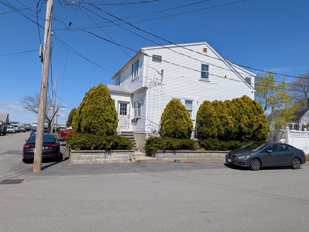 7 Willis Ave Property Photo 33