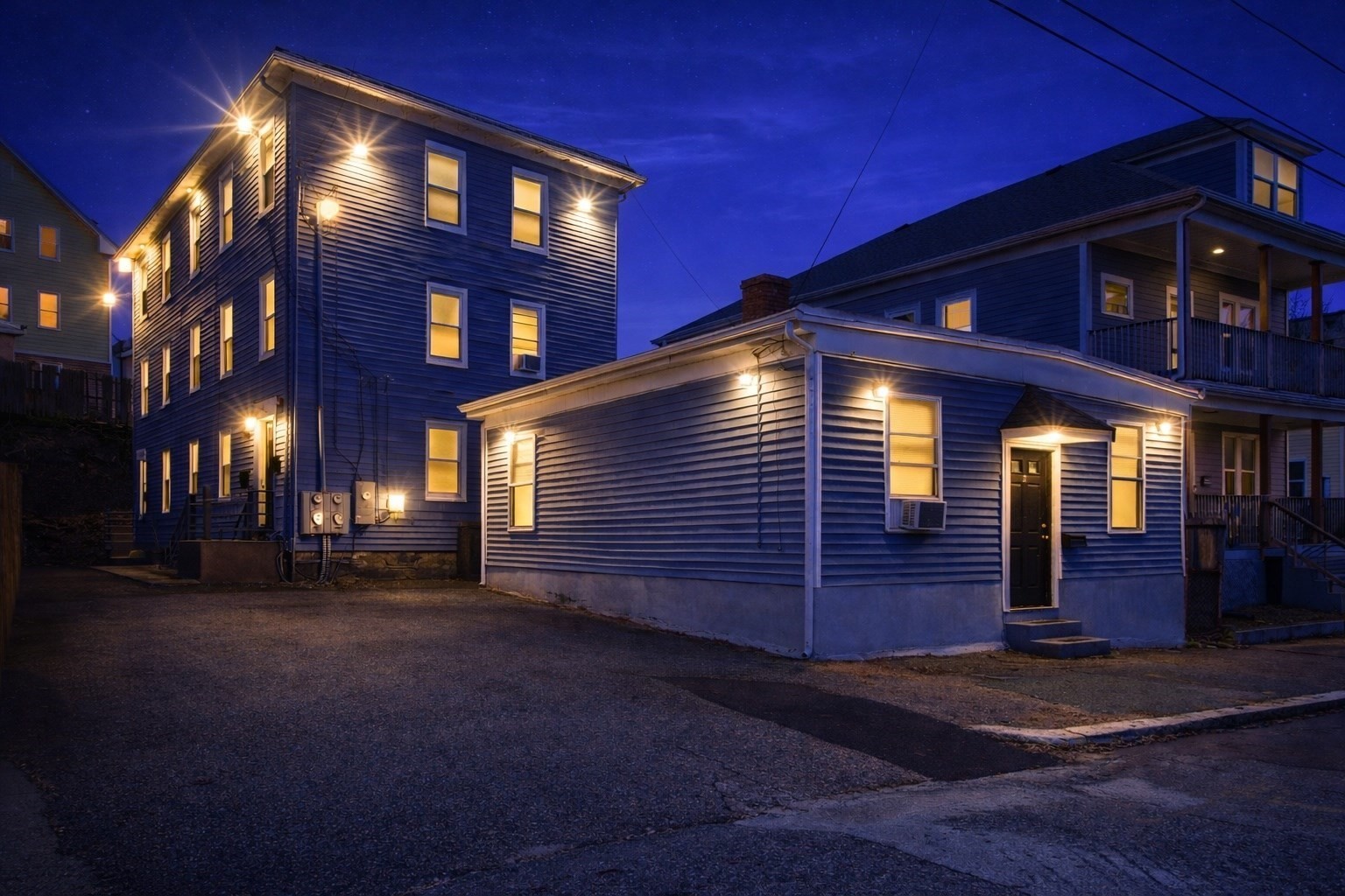 23 Whitehall Property Photo 1