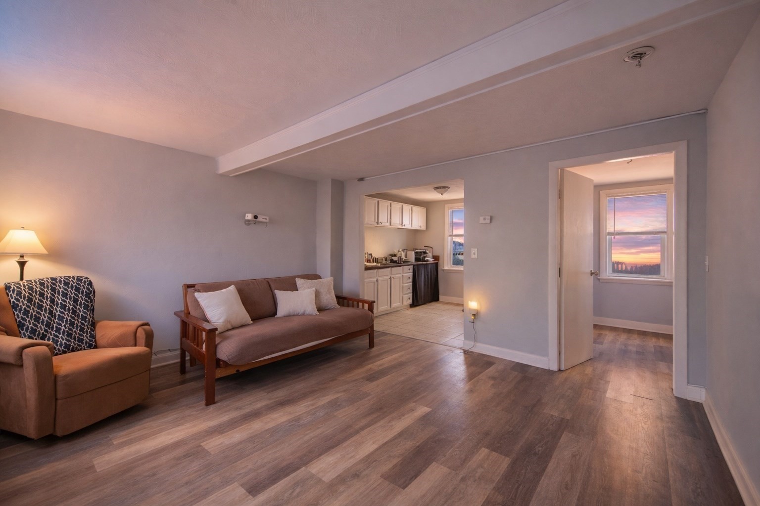 23 Whitehall Property Photo 3