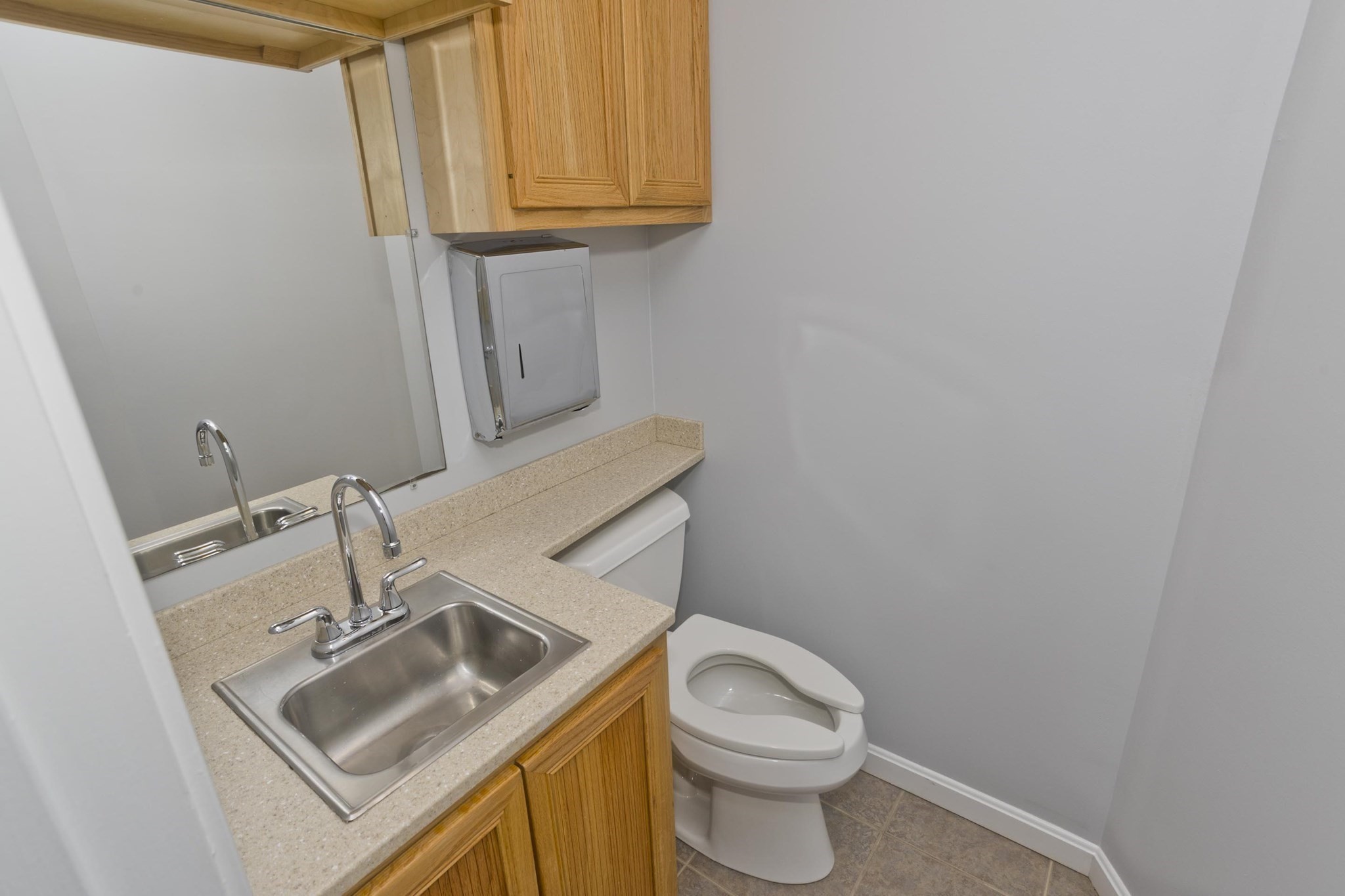 902-910 Chicopee Street # 1r Property Photo 10