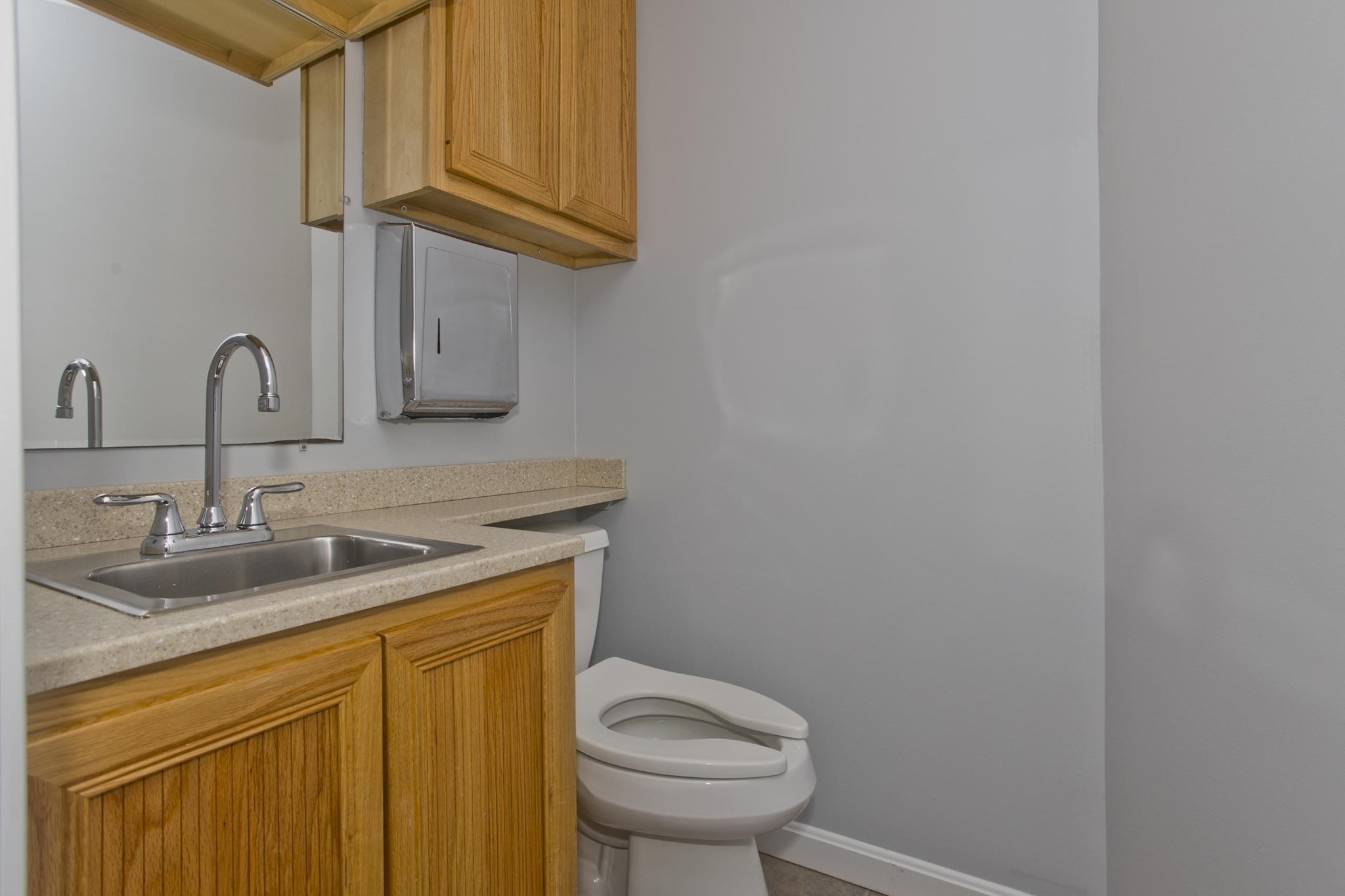 902-910 Chicopee Street # 1r Property Photo 11