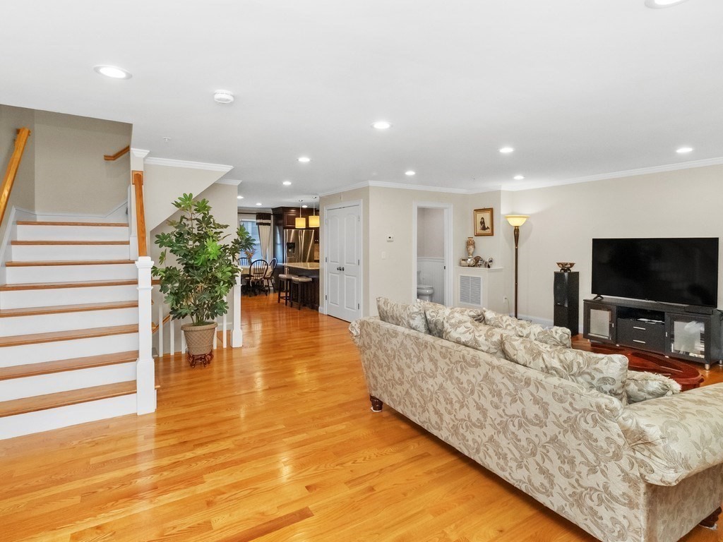 172 Bright Street # 3 Property Photo 14