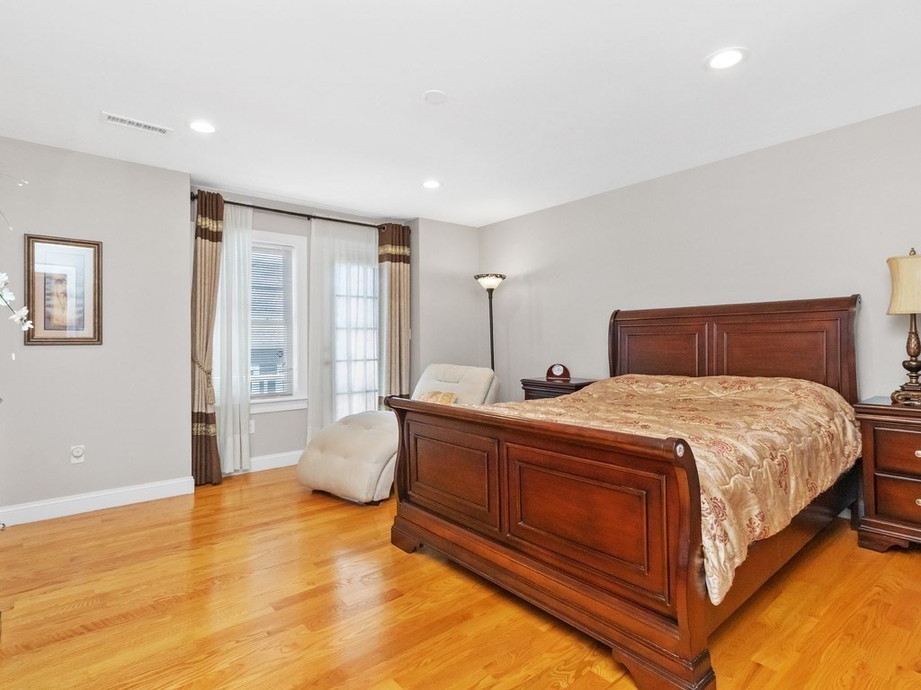 172 Bright Street # 3 Property Photo 18