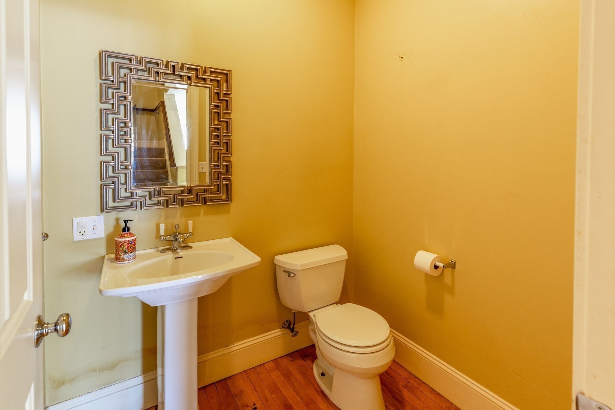 310 Court St # 2 Property Photo 6