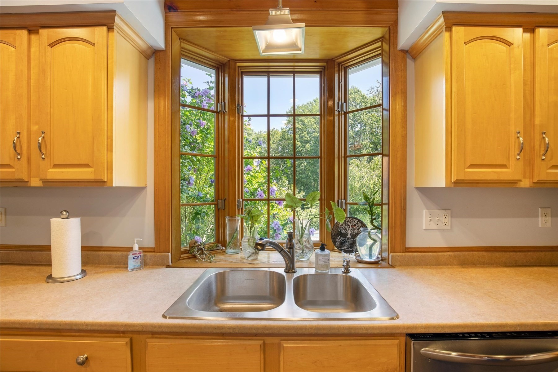 220 Mattapoisett Rd Property Photo 8