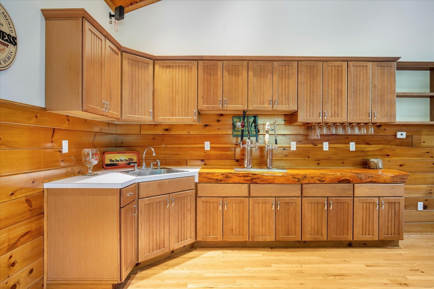 220 Mattapoisett Rd Property Photo 15