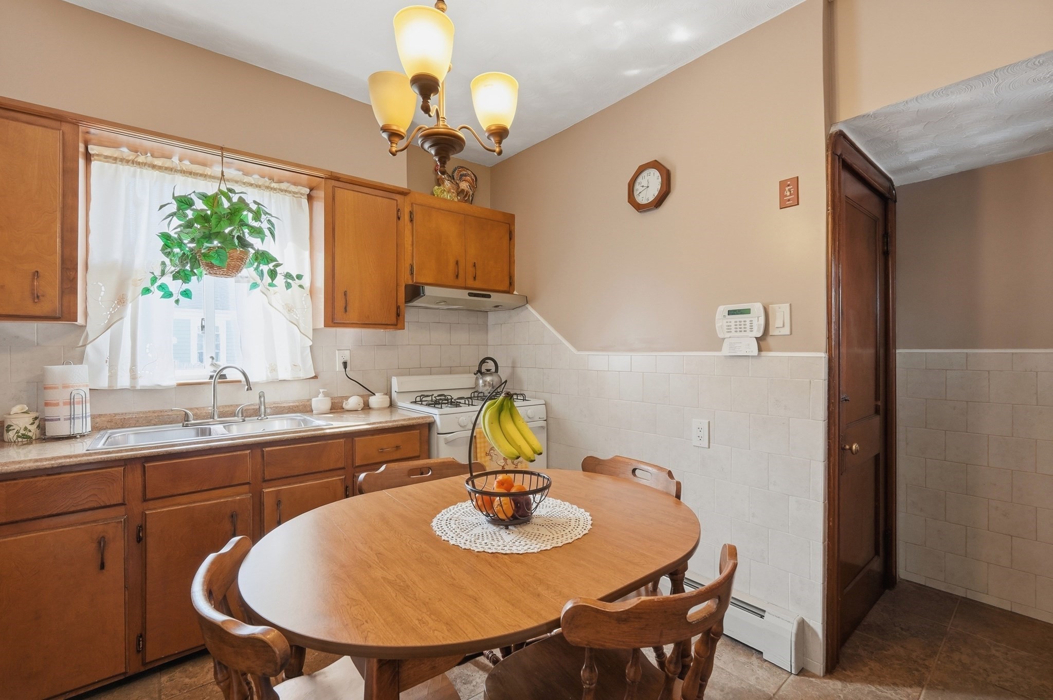 62 Topham Street Property Photo 8