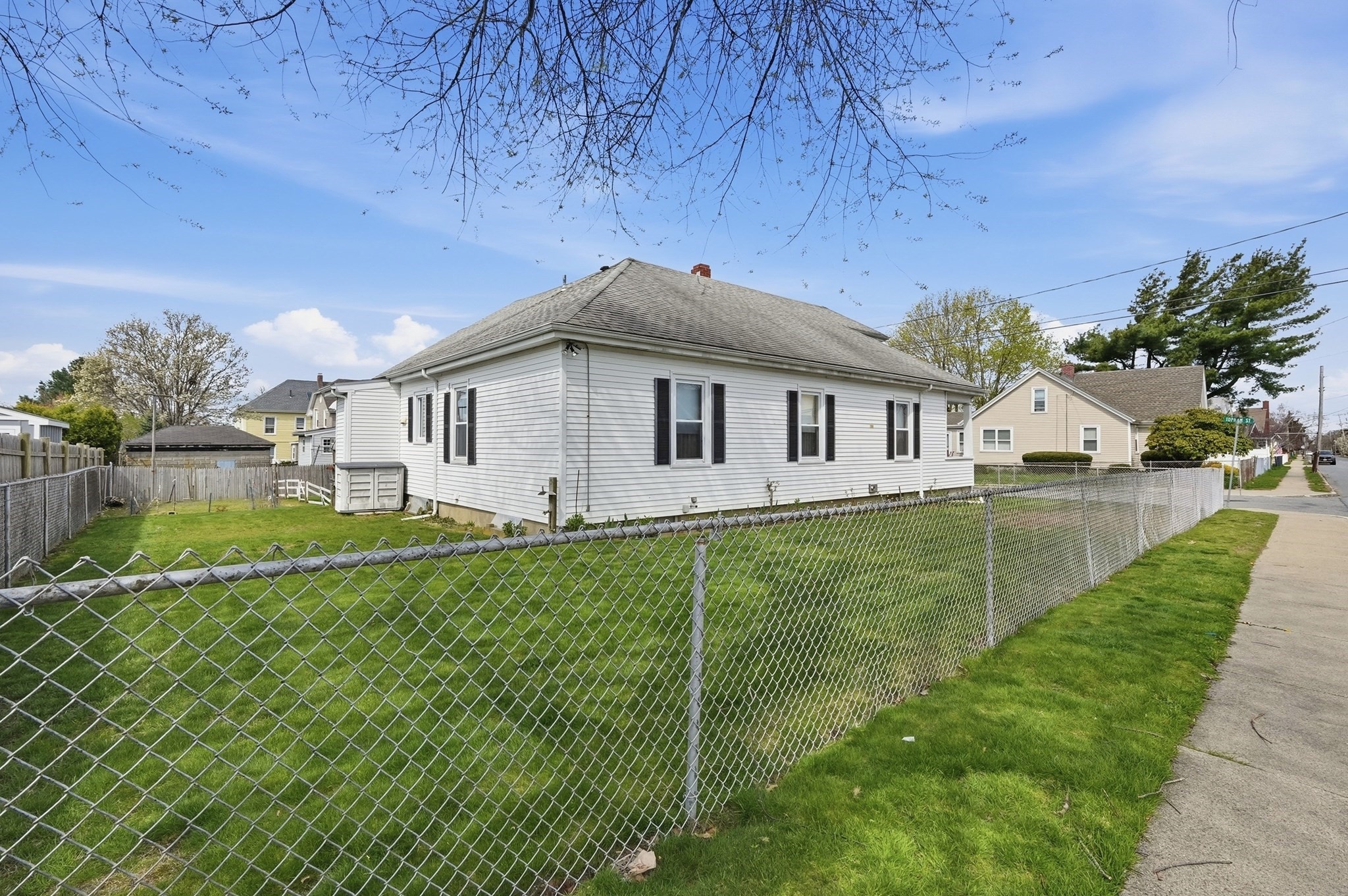 62 Topham Street Property Photo 27