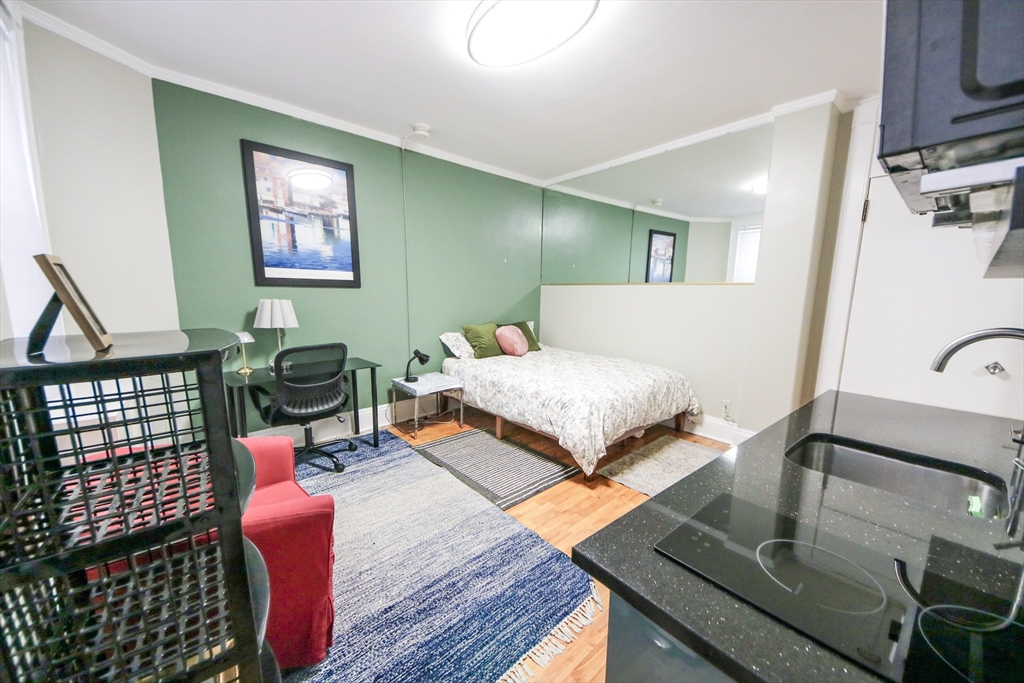 21 Beacon St # 3k Property Photo 5