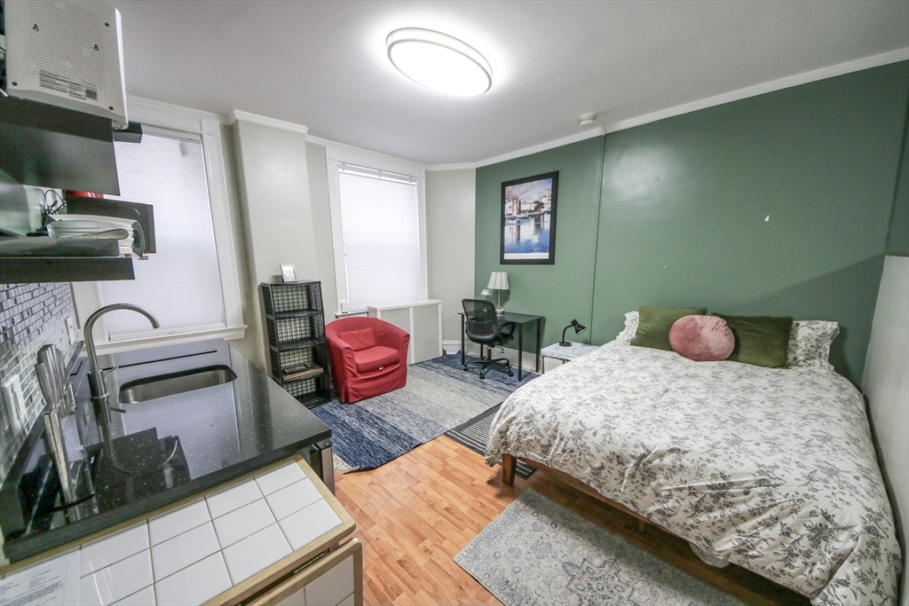 21 Beacon St # 3k Property Photo 6